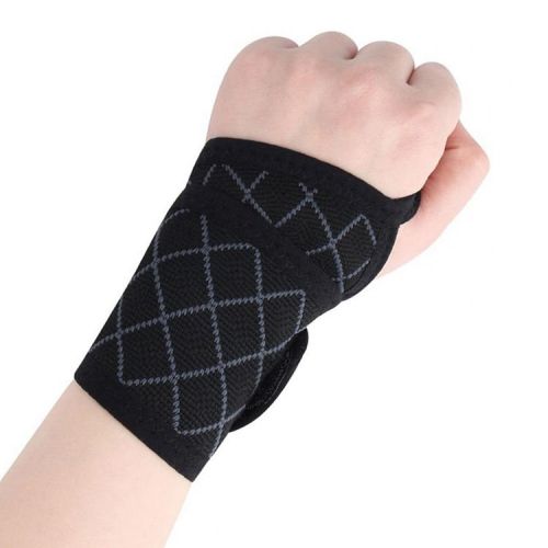 Wrist Brace Carpal Tunnel For Men And Women Fit, Lightweight Adjustable Wrist Support Brace For Tendinitis, Sprains Arthritis, Pain Relief, Compressio